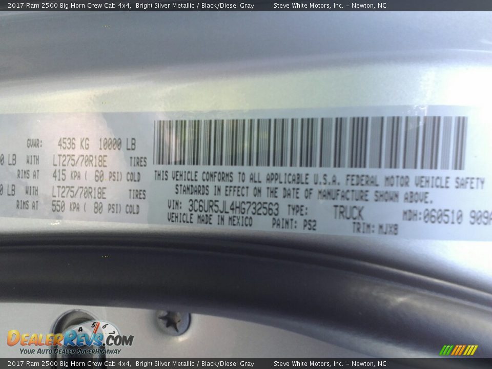 2017 Ram 2500 Big Horn Crew Cab 4x4 Bright Silver Metallic / Black/Diesel Gray Photo #31