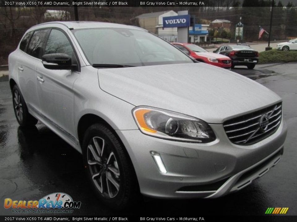Front 3/4 View of 2017 Volvo XC60 T6 AWD Dynamic Photo #1