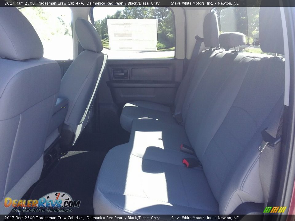 2017 Ram 2500 Tradesman Crew Cab 4x4 Delmonico Red Pearl / Black/Diesel Gray Photo #11