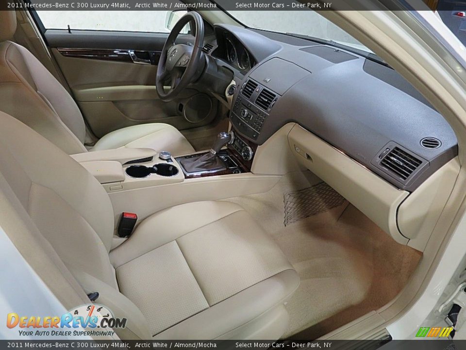 2011 Mercedes-Benz C 300 Luxury 4Matic Arctic White / Almond/Mocha Photo #14