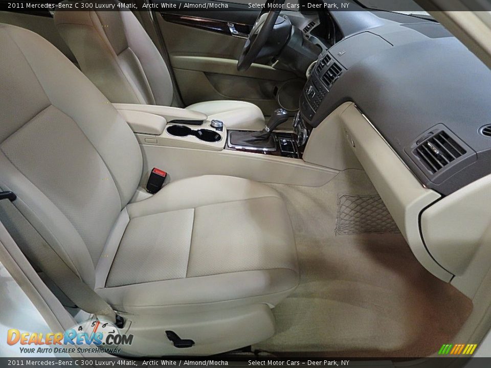 2011 Mercedes-Benz C 300 Luxury 4Matic Arctic White / Almond/Mocha Photo #15