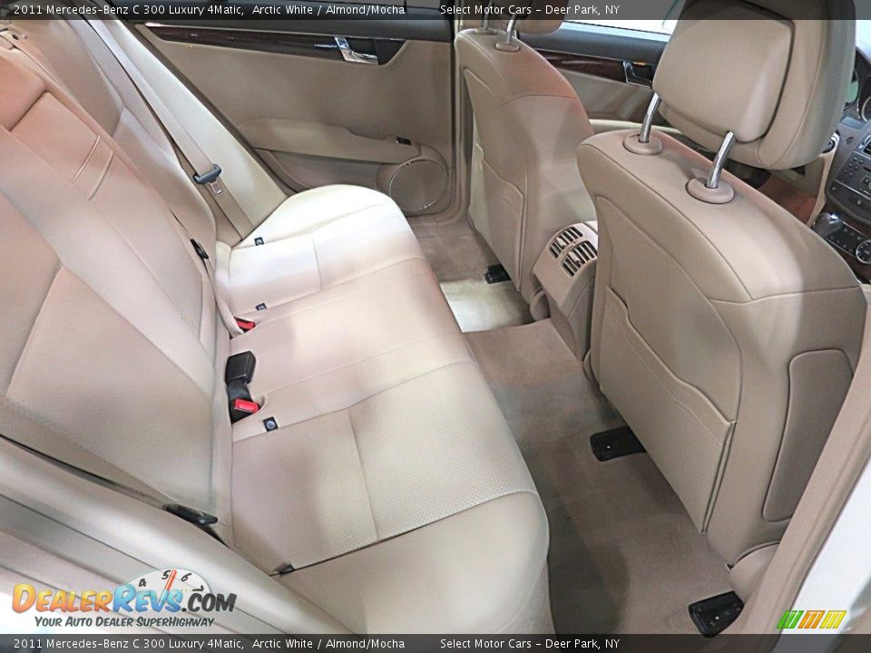 2011 Mercedes-Benz C 300 Luxury 4Matic Arctic White / Almond/Mocha Photo #16