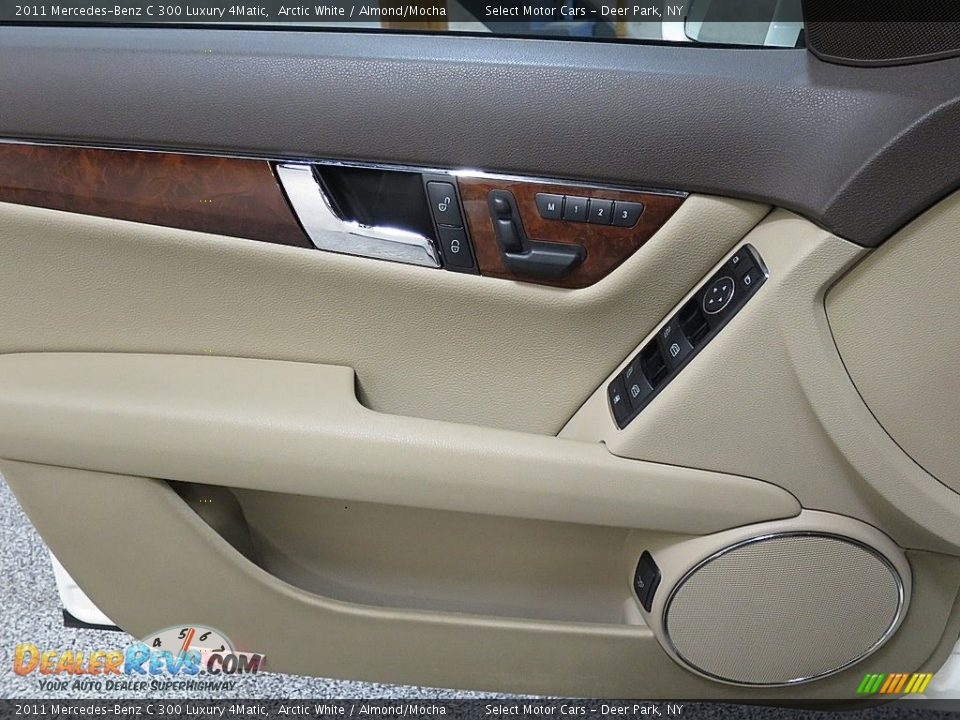 2011 Mercedes-Benz C 300 Luxury 4Matic Arctic White / Almond/Mocha Photo #17