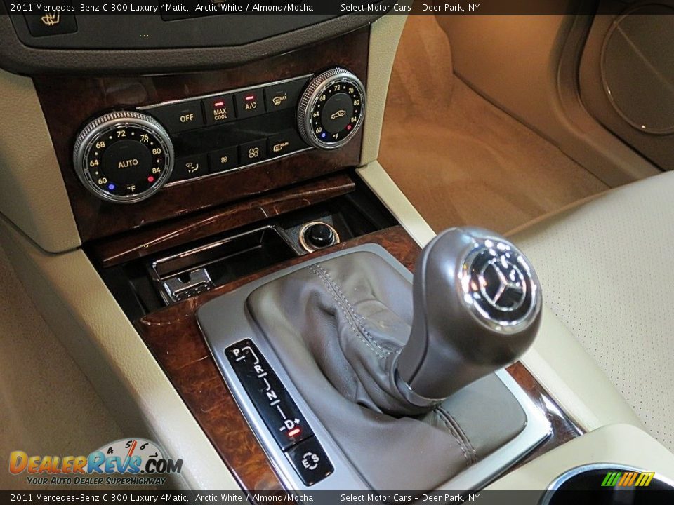 2011 Mercedes-Benz C 300 Luxury 4Matic Arctic White / Almond/Mocha Photo #21