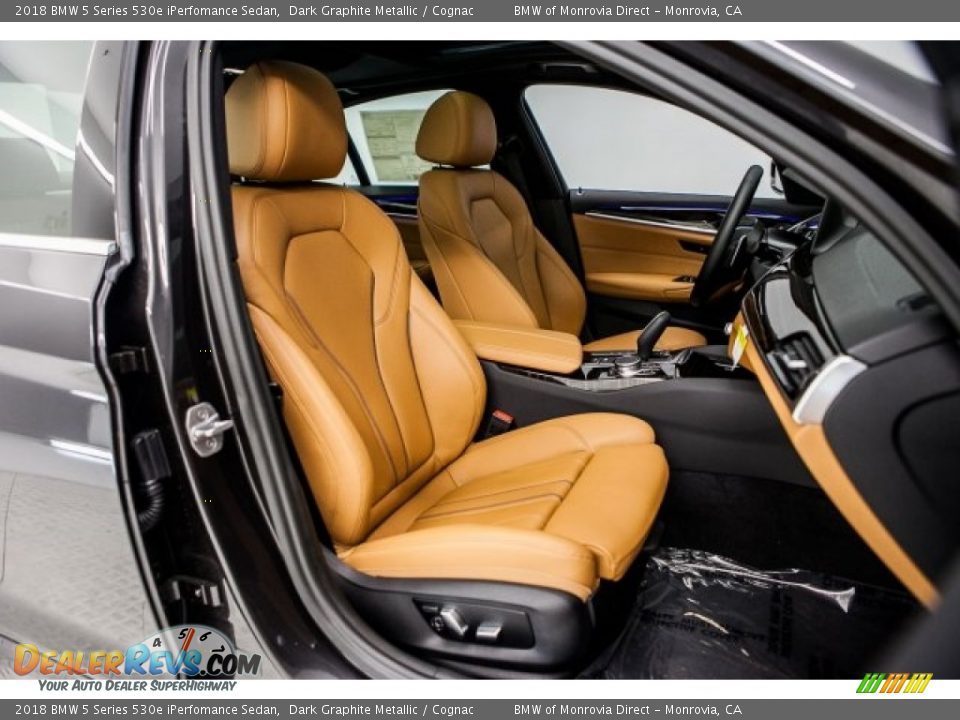 2018 BMW 5 Series 530e iPerfomance Sedan Dark Graphite Metallic / Cognac Photo #2