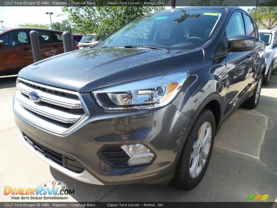2017 Ford Escape SE 4WD Magnetic / Charcoal Black Photo #1