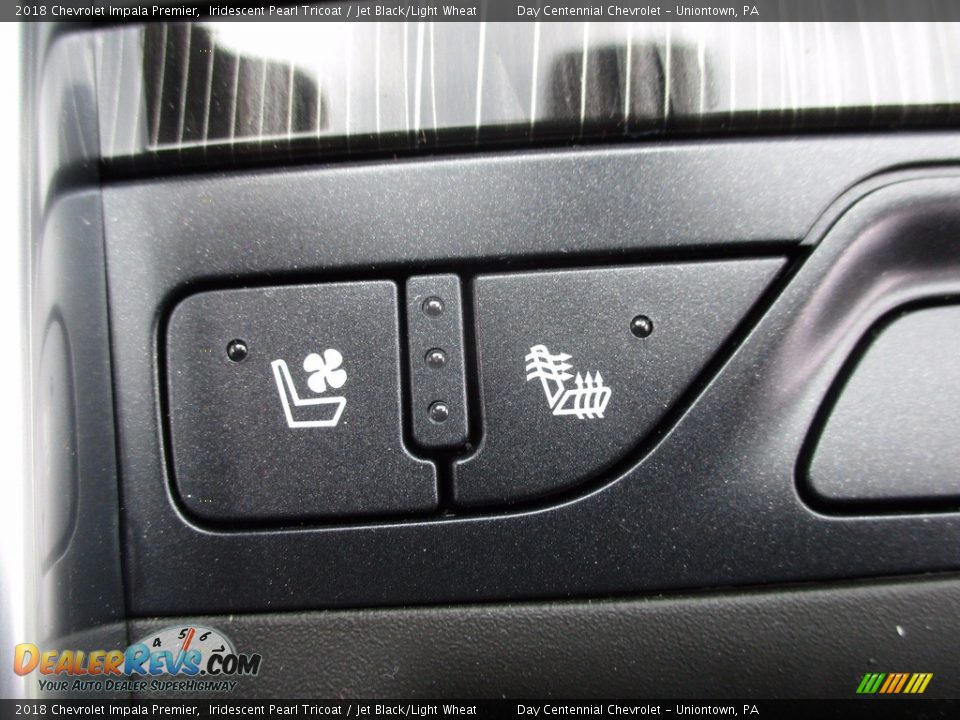 Controls of 2018 Chevrolet Impala Premier Photo #6