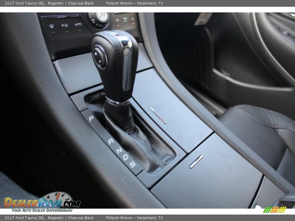 2017 Ford Taurus SEL Magnetic / Charcoal Black Photo #20
