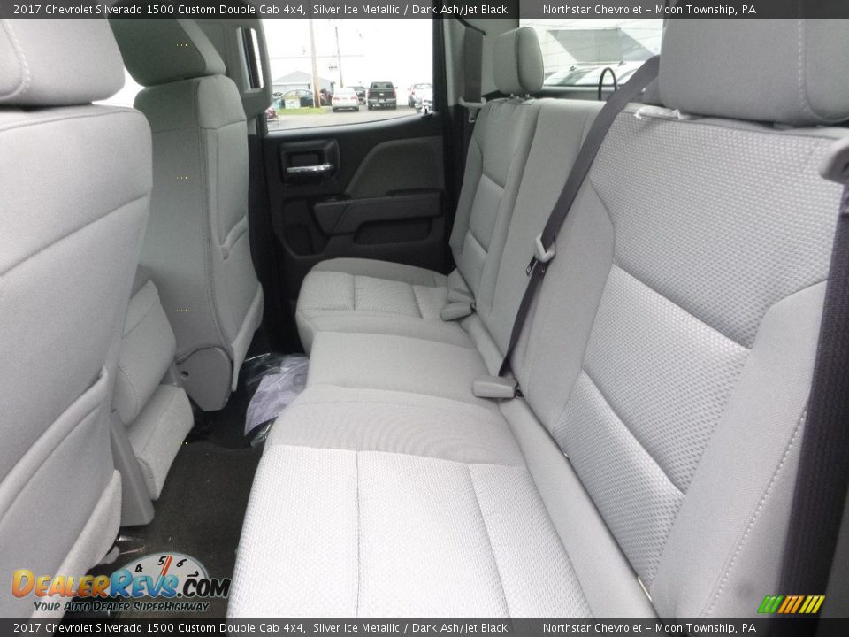 2017 Chevrolet Silverado 1500 Custom Double Cab 4x4 Silver Ice Metallic / Dark Ash/Jet Black Photo #13