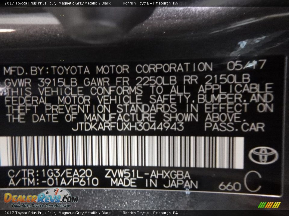 2017 Toyota Prius Prius Four Magnetic Gray Metallic / Black Photo #10