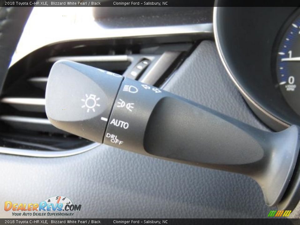 2018 Toyota C-HR XLE Blizzard White Pearl / Black Photo #21