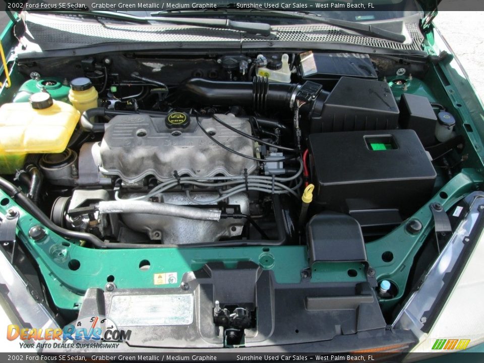 2002 Ford Focus SE Sedan Grabber Green Metallic / Medium Graphite Photo #22