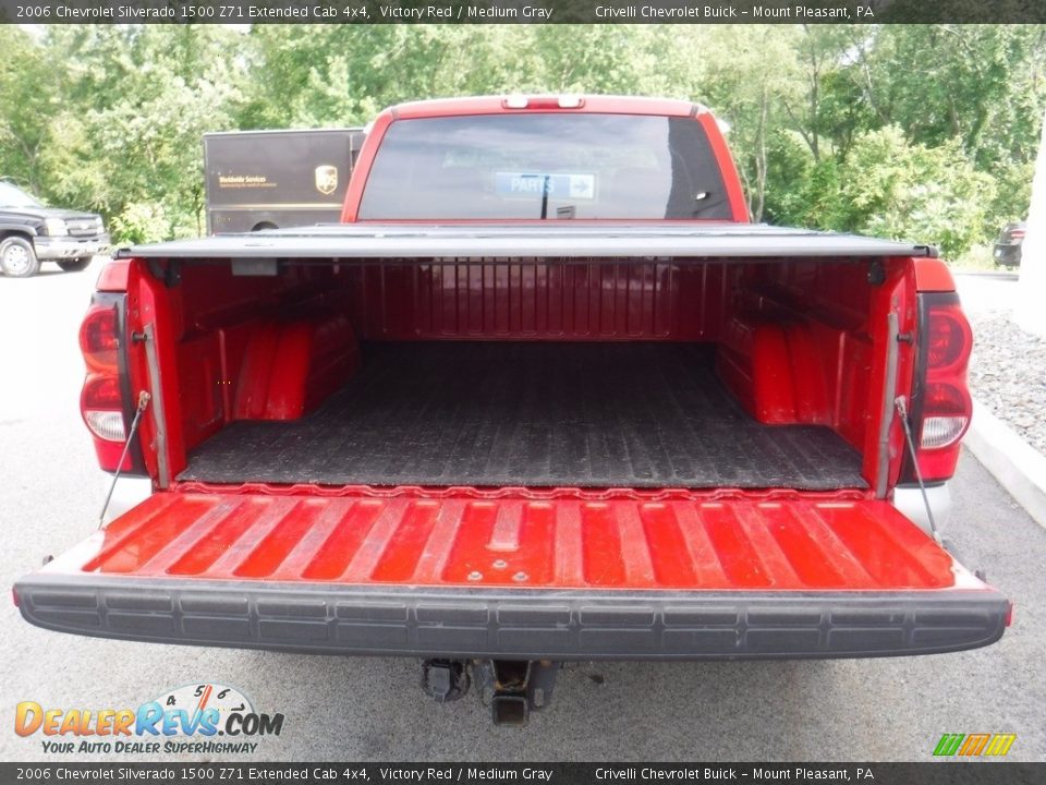 2006 Chevrolet Silverado 1500 Z71 Extended Cab 4x4 Victory Red / Medium Gray Photo #13