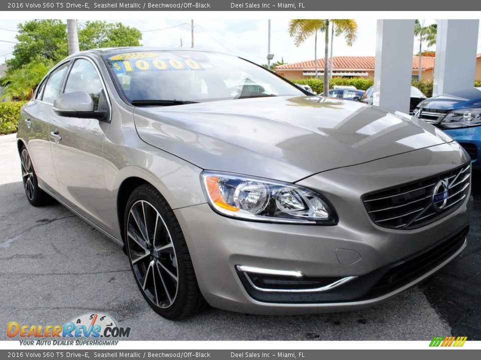 2016 Volvo S60 T5 Drive-E Seashell Metallic / Beechwood/Off-Black Photo #2