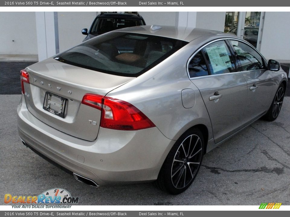 2016 Volvo S60 T5 Drive-E Seashell Metallic / Beechwood/Off-Black Photo #9