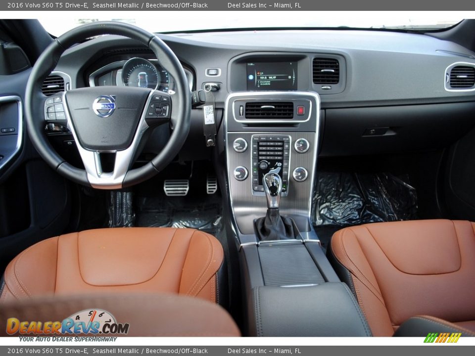 Dashboard of 2016 Volvo S60 T5 Drive-E Photo #13