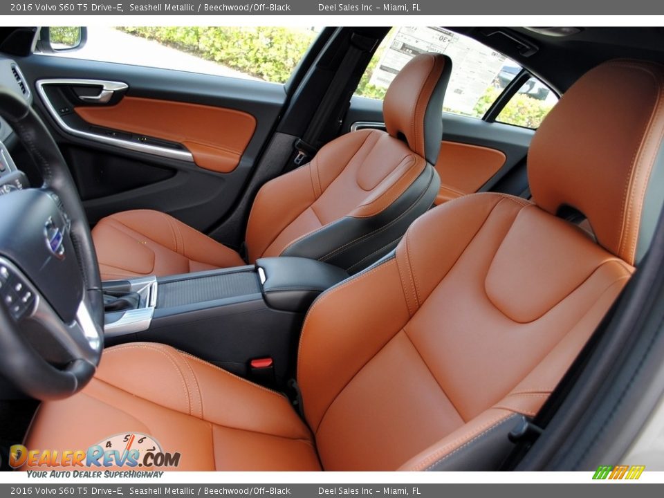 Front Seat of 2016 Volvo S60 T5 Drive-E Photo #15