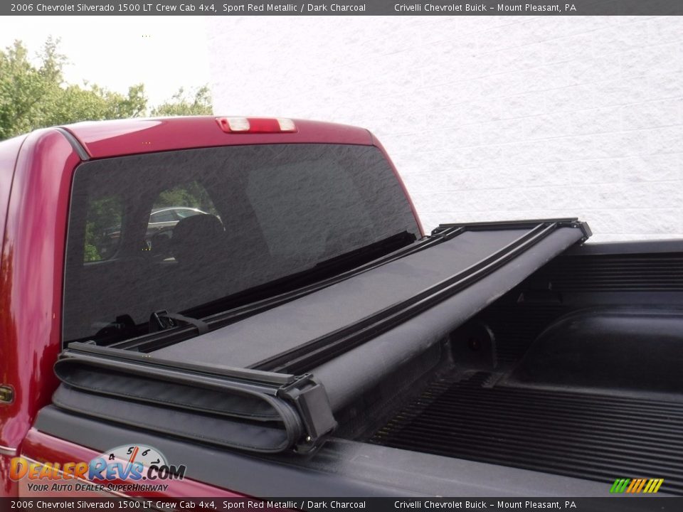 2006 Chevrolet Silverado 1500 LT Crew Cab 4x4 Sport Red Metallic / Dark Charcoal Photo #15