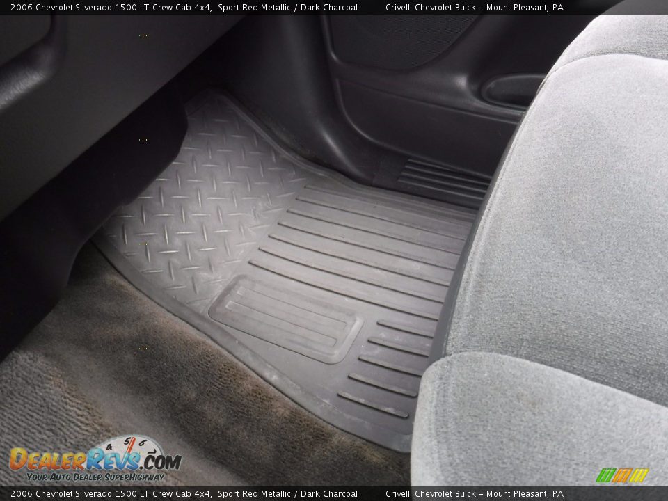 2006 Chevrolet Silverado 1500 LT Crew Cab 4x4 Sport Red Metallic / Dark Charcoal Photo #26