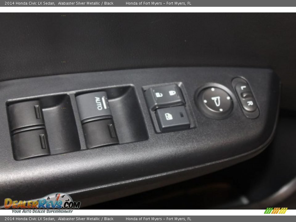 2014 Honda Civic LX Sedan Alabaster Silver Metallic / Black Photo #12