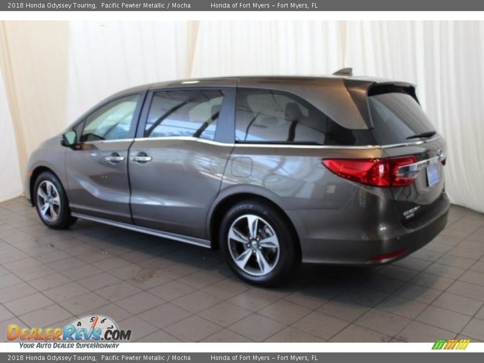 2018 Honda Odyssey Touring Pacific Pewter Metallic / Mocha Photo #5