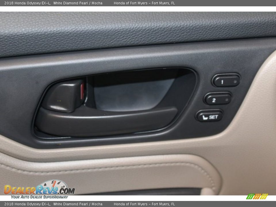2018 Honda Odyssey EX-L White Diamond Pearl / Mocha Photo #9