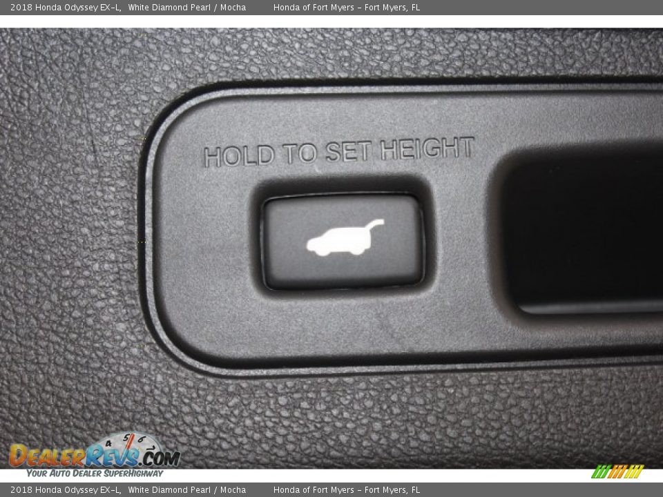 2018 Honda Odyssey EX-L White Diamond Pearl / Mocha Photo #27