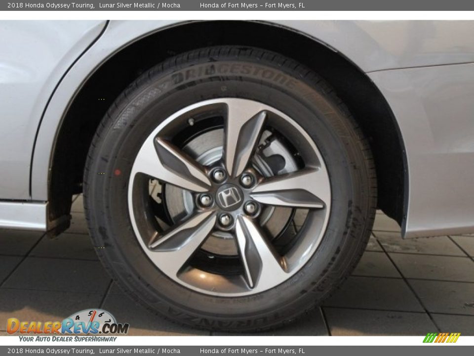2018 Honda Odyssey Touring Lunar Silver Metallic / Mocha Photo #7