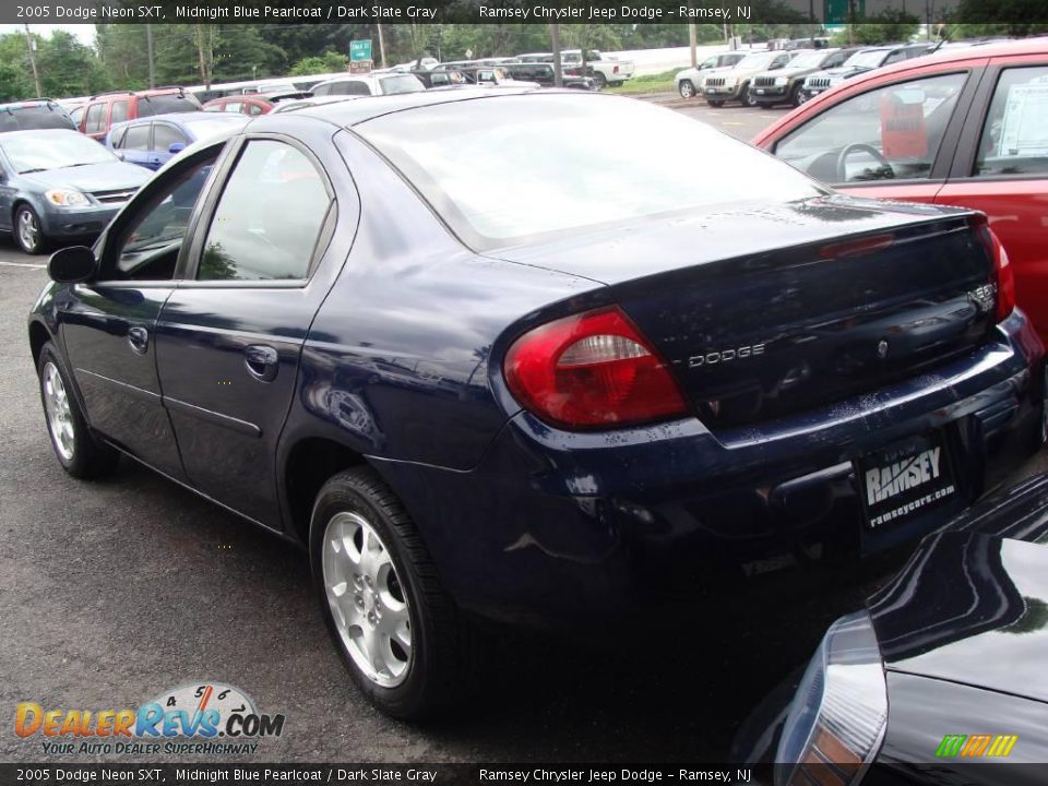 2005 Dodge Neon SXT Midnight Blue Pearlcoat / Dark Slate Gray Photo #5