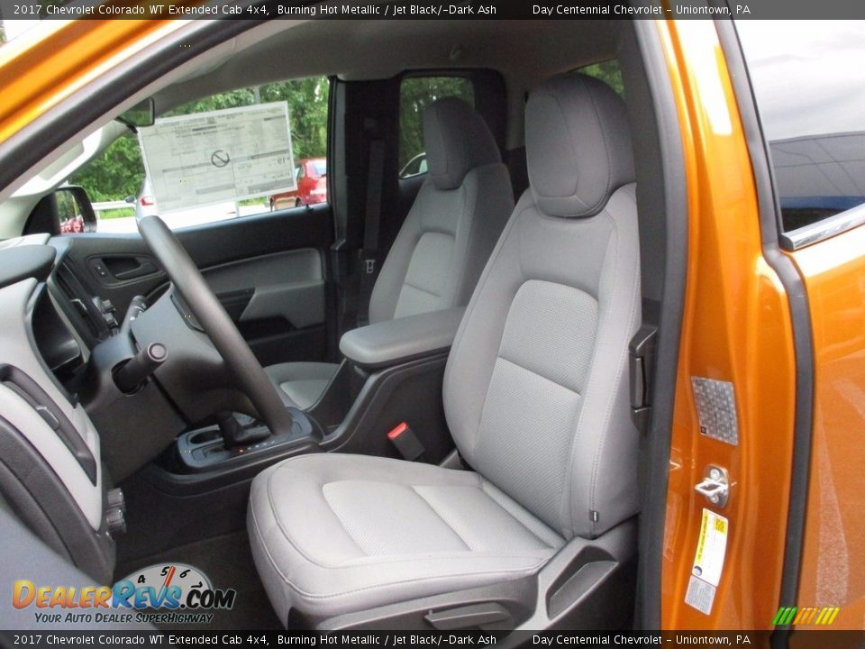 Front Seat of 2017 Chevrolet Colorado WT Extended Cab 4x4 Photo #15
