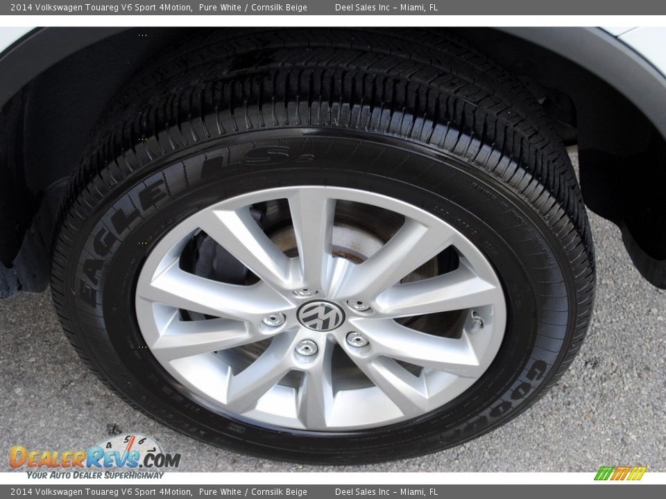 2014 Volkswagen Touareg V6 Sport 4Motion Pure White / Cornsilk Beige Photo #11