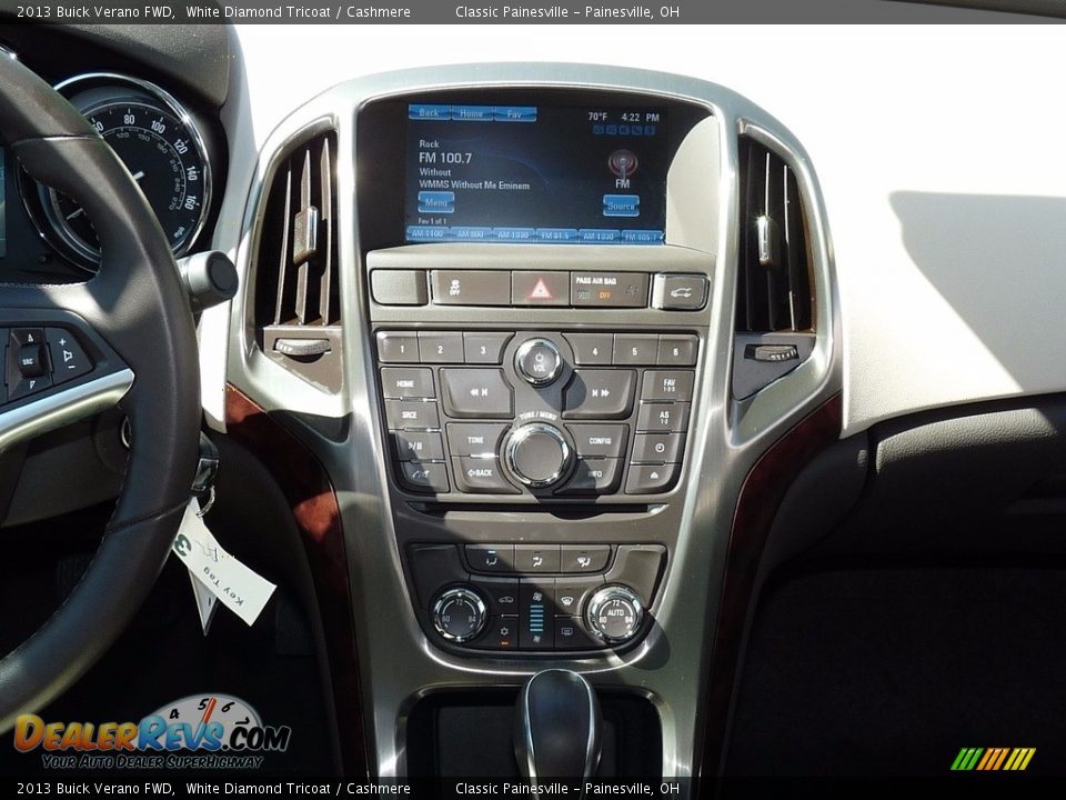 2013 Buick Verano FWD White Diamond Tricoat / Cashmere Photo #13
