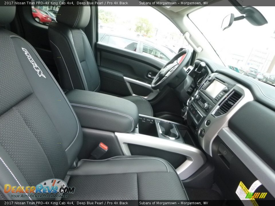 Pro 4X Black Interior - 2017 Nissan Titan PRO-4X King Cab 4x4 Photo #4