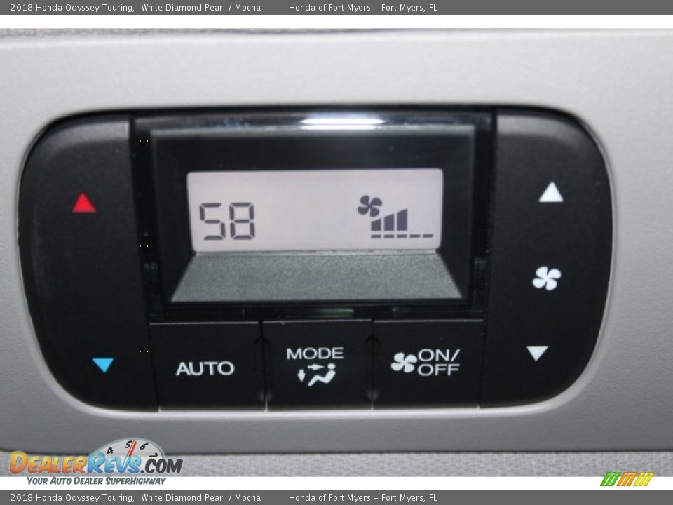 2018 Honda Odyssey Touring White Diamond Pearl / Mocha Photo #34