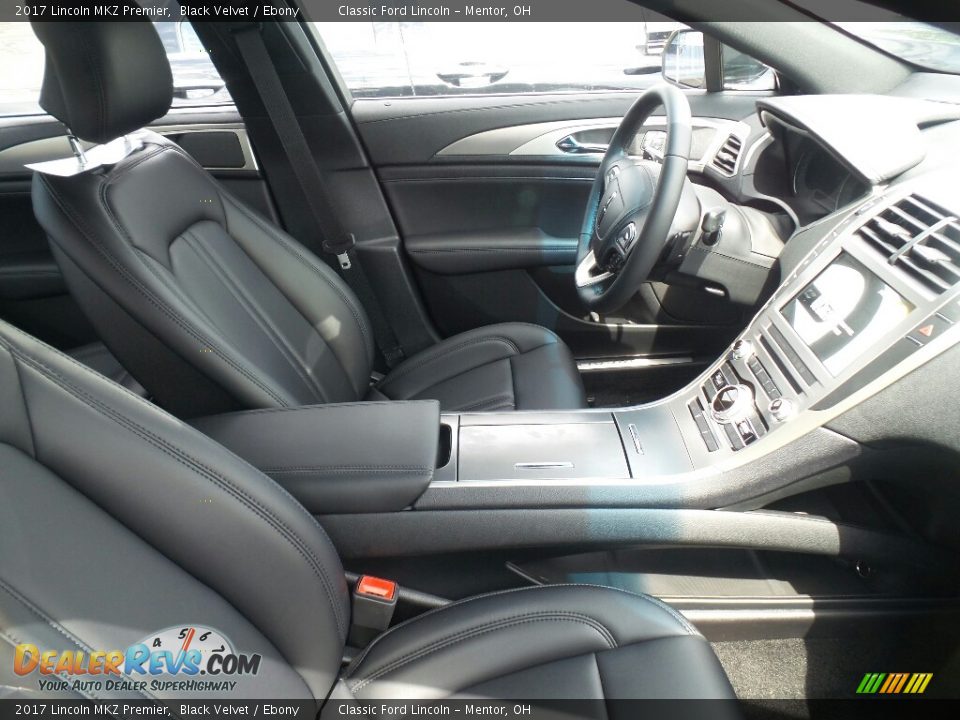 Front Seat of 2017 Lincoln MKZ Premier Photo #4