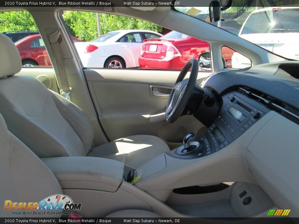 2010 Toyota Prius Hybrid V Blue Ribbon Metallic / Bisque Photo #17