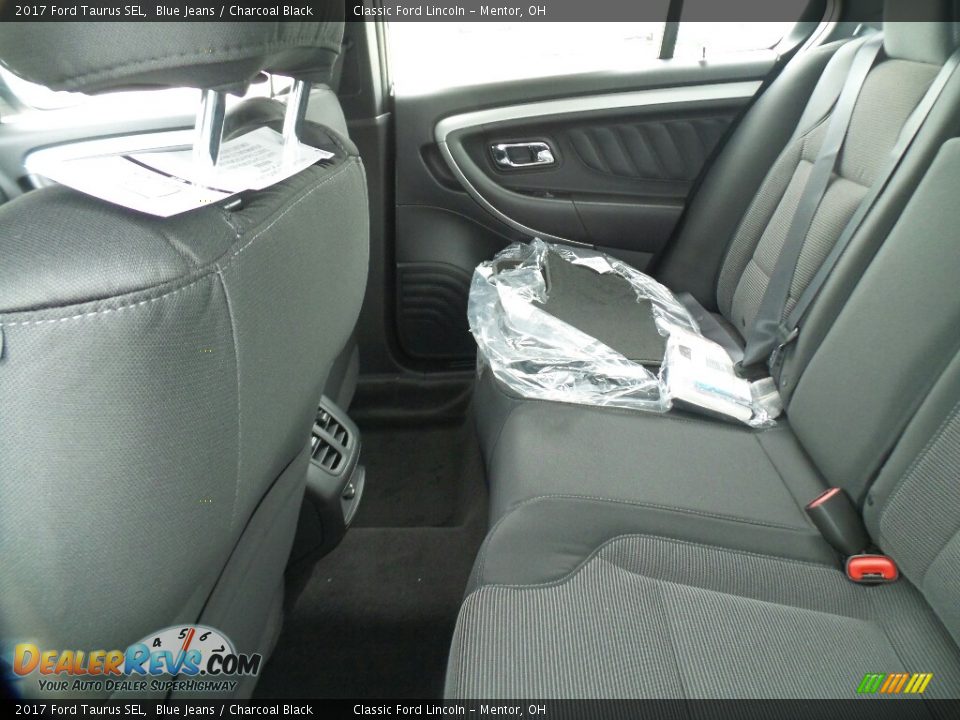 Rear Seat of 2017 Ford Taurus SEL Photo #10