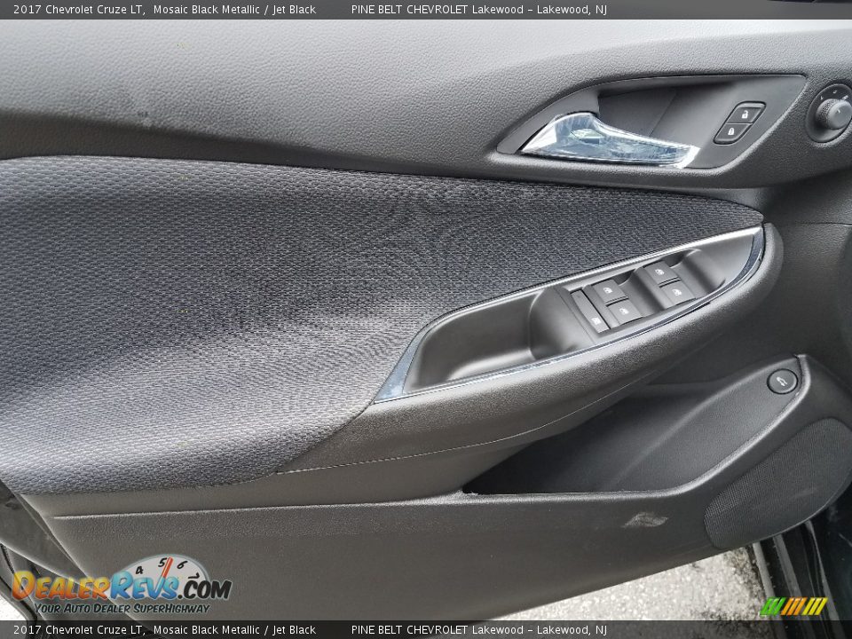 2017 Chevrolet Cruze LT Mosaic Black Metallic / Jet Black Photo #8