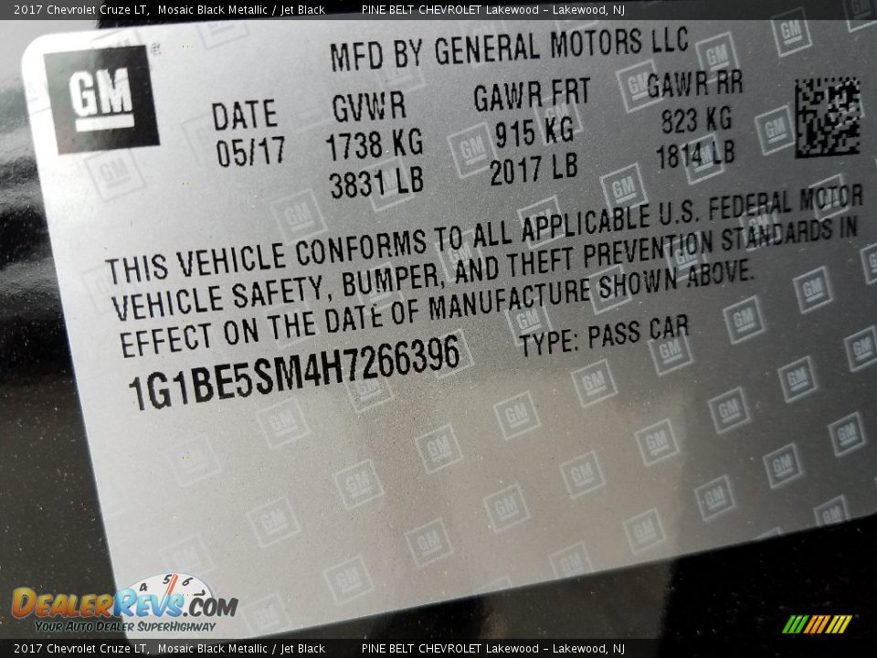 2017 Chevrolet Cruze LT Mosaic Black Metallic / Jet Black Photo #9