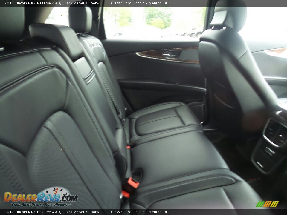2017 Lincoln MKX Reserve AWD Black Velvet / Ebony Photo #6