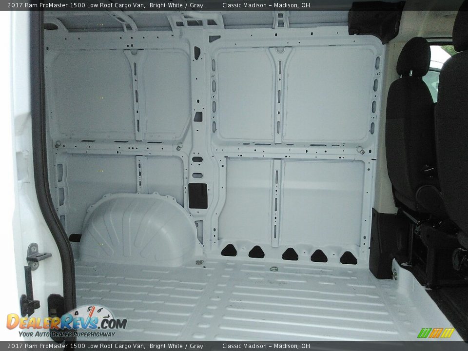 2017 Ram ProMaster 1500 Low Roof Cargo Van Bright White / Gray Photo #9