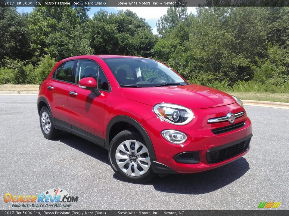 Front 3/4 View of 2017 Fiat 500X Pop Photo #4