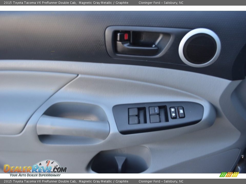 2015 Toyota Tacoma V6 PreRunner Double Cab Magnetic Gray Metallic / Graphite Photo #10