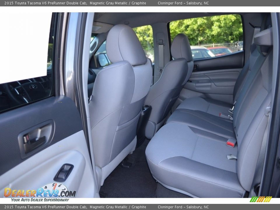 2015 Toyota Tacoma V6 PreRunner Double Cab Magnetic Gray Metallic / Graphite Photo #13