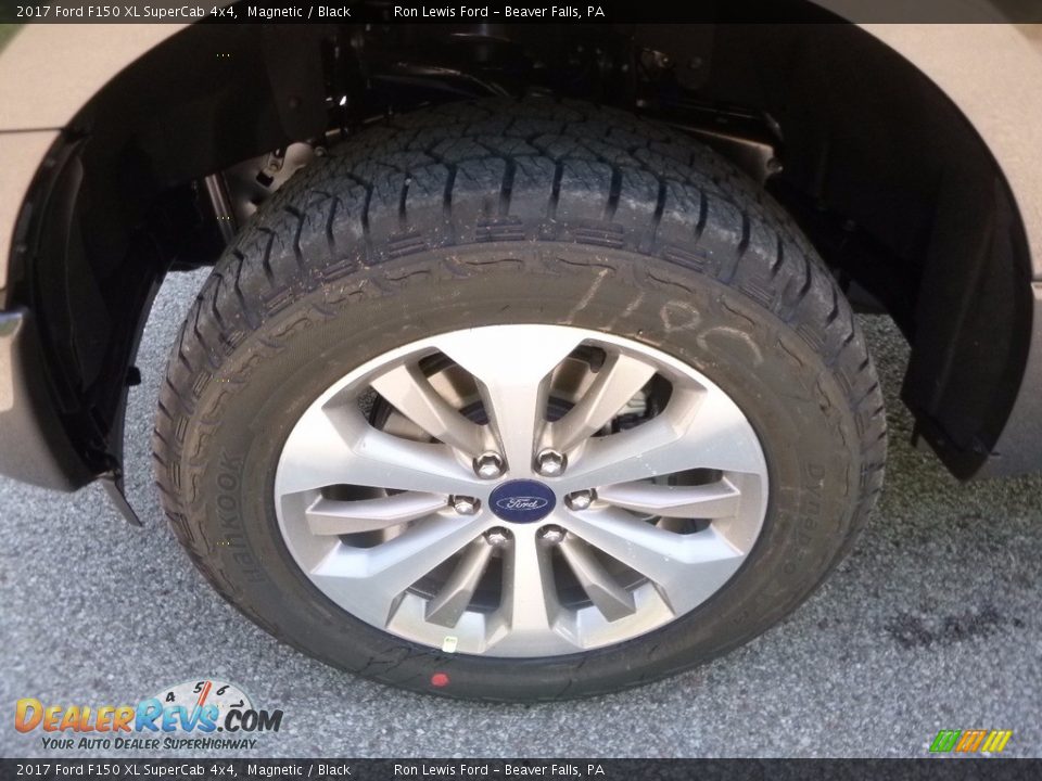 2017 Ford F150 XL SuperCab 4x4 Magnetic / Black Photo #9
