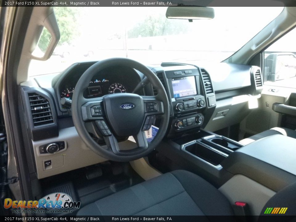 2017 Ford F150 XL SuperCab 4x4 Magnetic / Black Photo #12