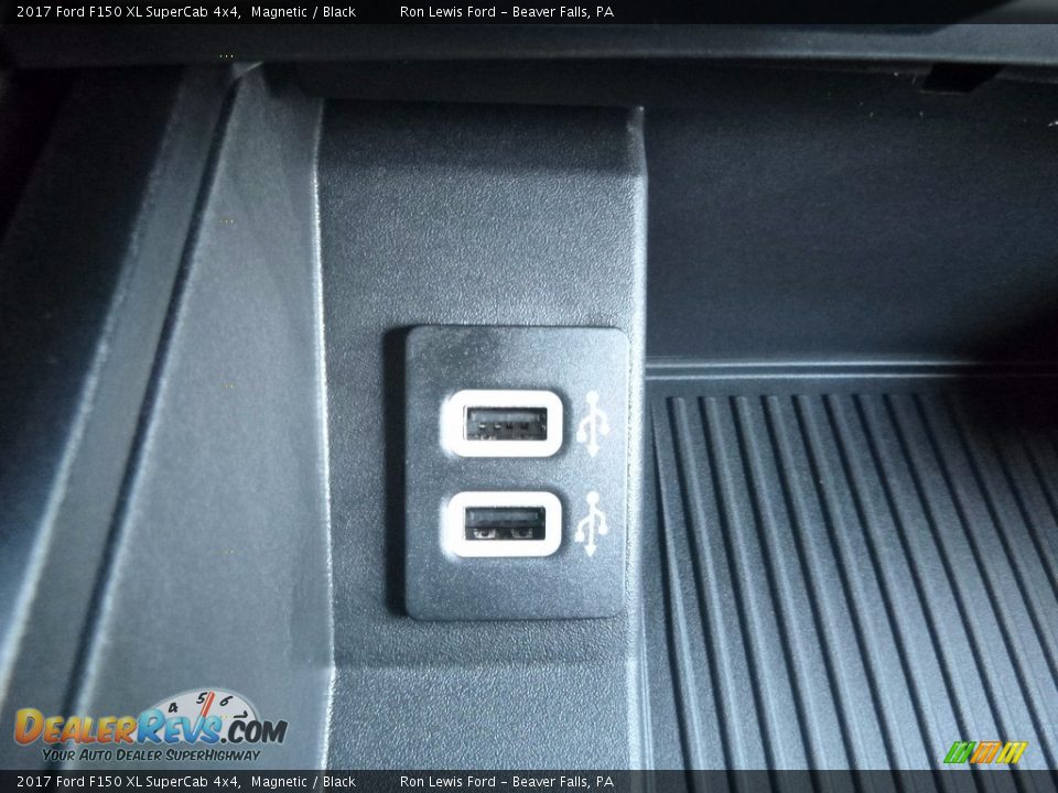 2017 Ford F150 XL SuperCab 4x4 Magnetic / Black Photo #18