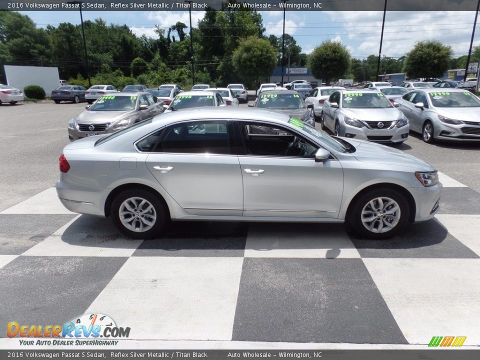 2016 Volkswagen Passat S Sedan Reflex Silver Metallic / Titan Black Photo #3