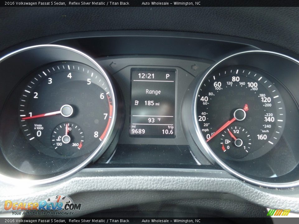 2016 Volkswagen Passat S Sedan Reflex Silver Metallic / Titan Black Photo #16