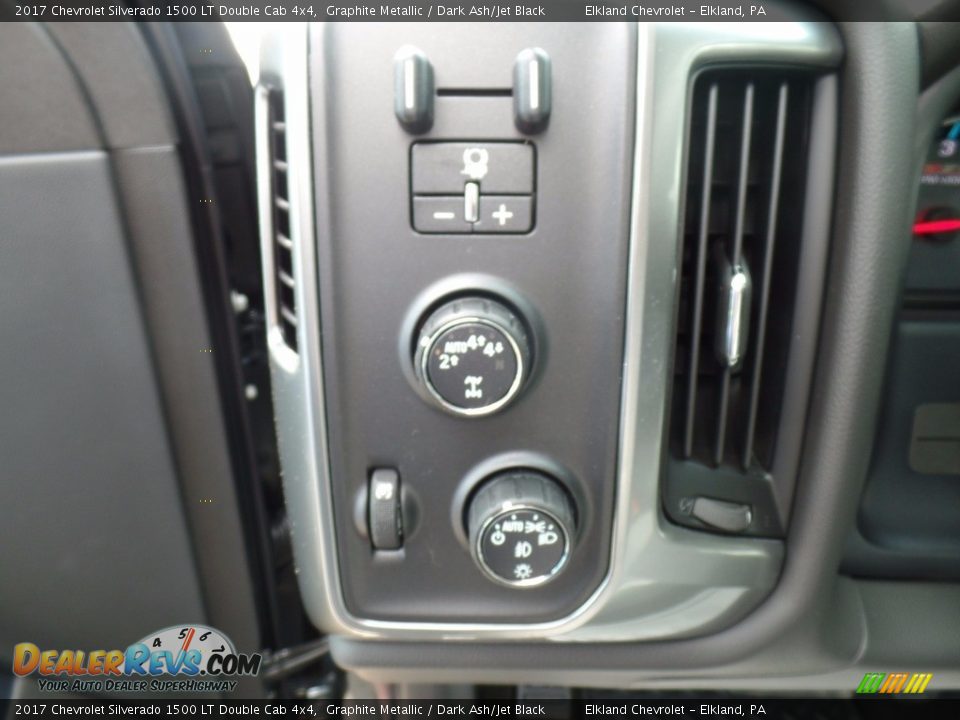 2017 Chevrolet Silverado 1500 LT Double Cab 4x4 Graphite Metallic / Dark Ash/Jet Black Photo #24